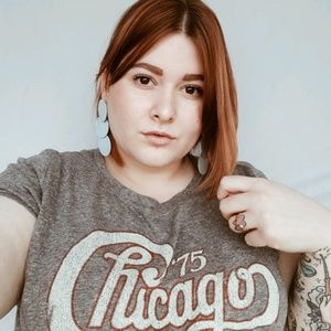 Meet your Posher, Michaela